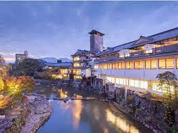 新年五社参り＆嬉野温泉の旅～日本最大美肌の湯で至福のひとときを～