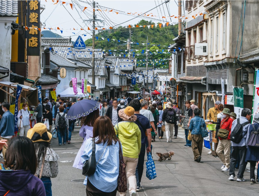 パンフレット画像02