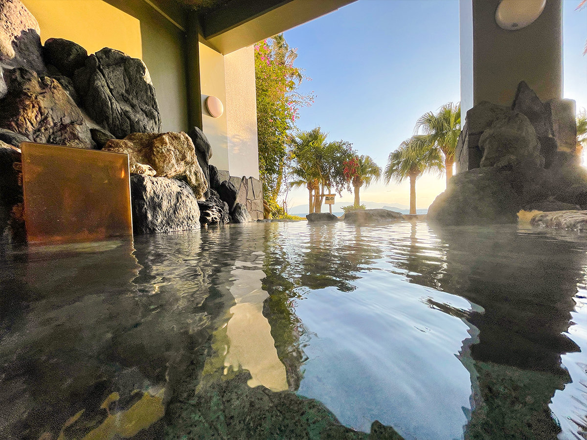 パンフレット画像02